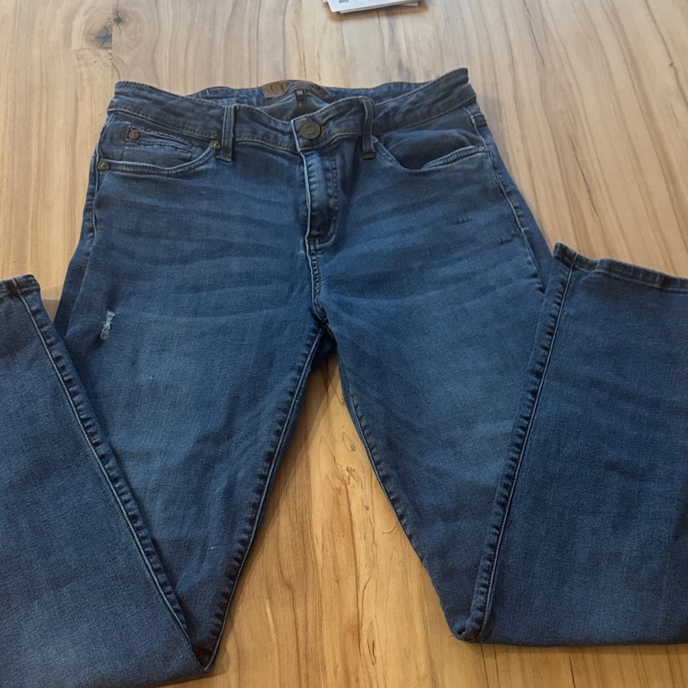 Kut Women’s Skinny Jeans Size 10 short or ankle rise